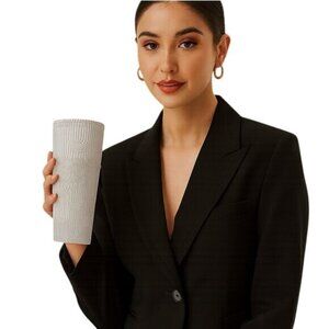 Starbucks 2022 White Pearl Venti Cold Tumbler 24 oz Wave Mermaid Tail Shell